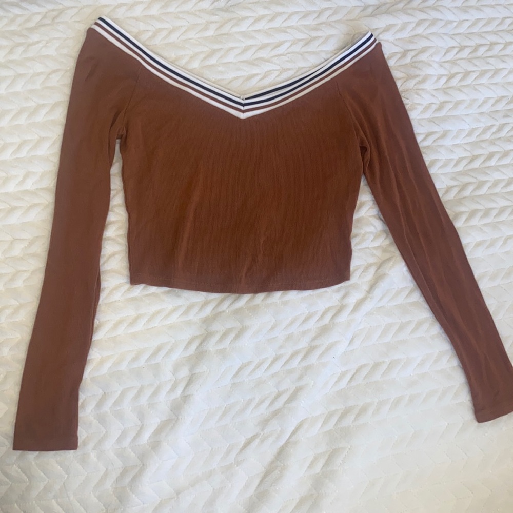 long sleeved crop top